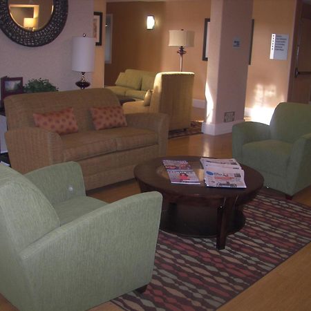 Holiday Inn Express Stockton Southeast By Ihg Exterior foto